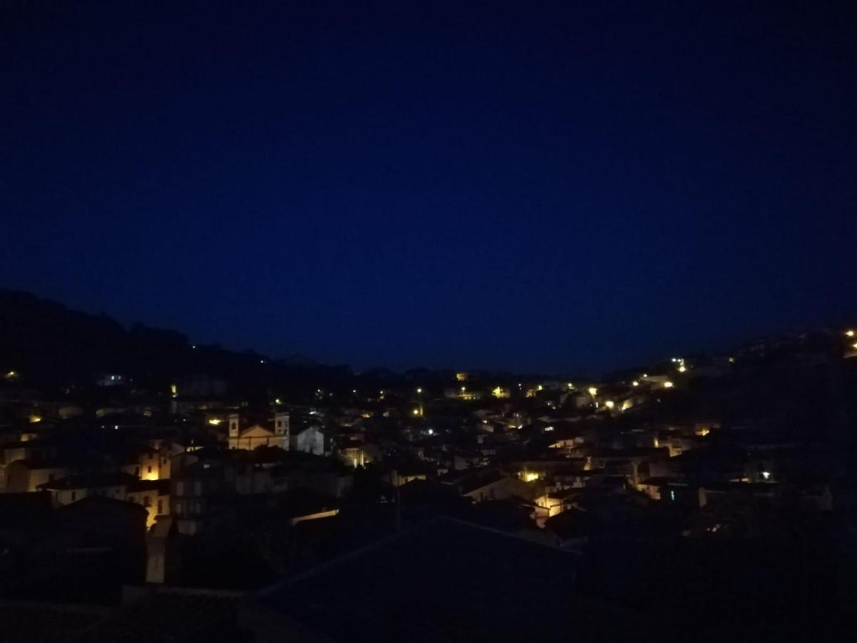 Deiana Bed & Breakfast Santu Lussurgiu Bagian luar foto