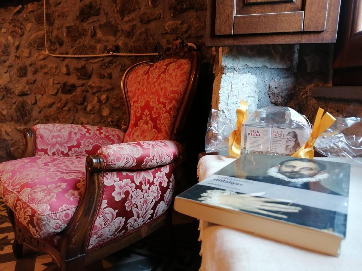 Deiana Bed & Breakfast Santu Lussurgiu Bagian luar foto